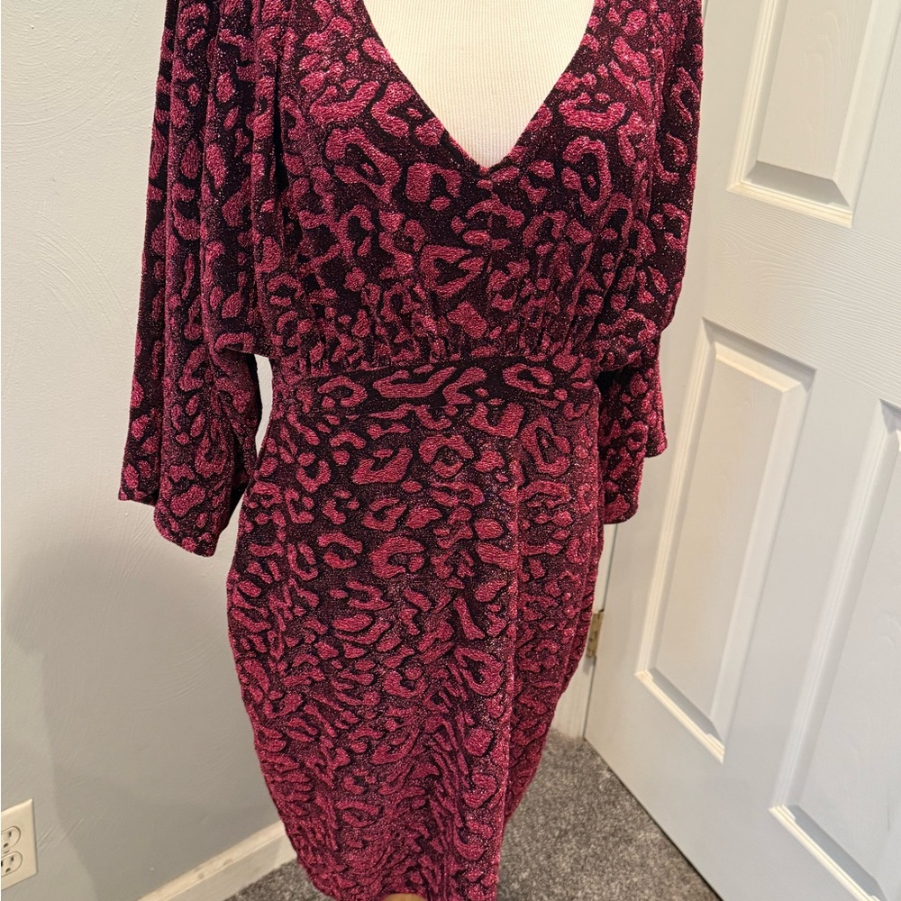 VENUS Magenta Animal Print Long Sleeve Dress